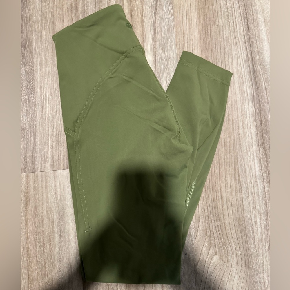 Lululemon instill HR Tight 25”